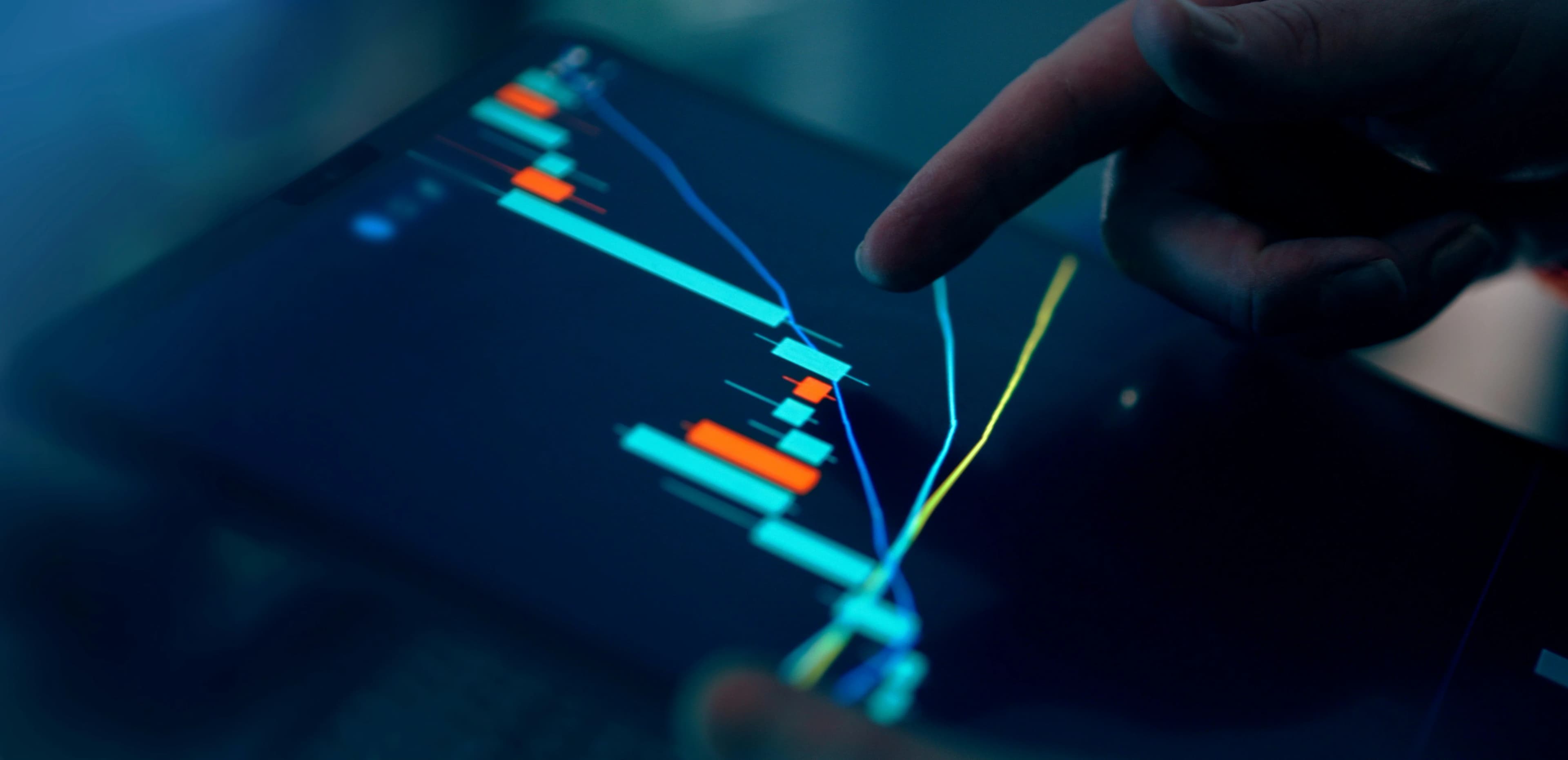 Desktop com gráficos de dados abertos